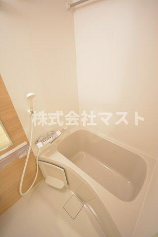 セレニテ難波プリエの浴室