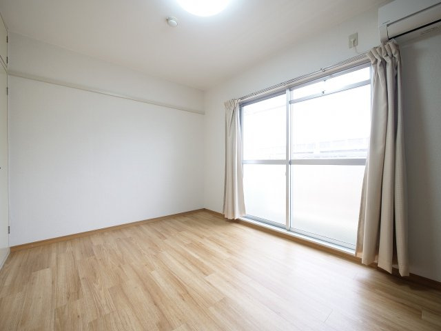 あるふぁⅡの洋室|※写真は別の部屋のものです。