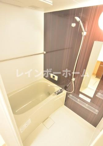 仲介手数料（賃料の1.10ヵ月）の50％OFF対象物件！の浴室