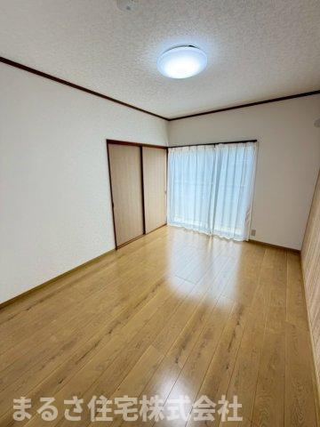 大字小松　中古戸建の寝室