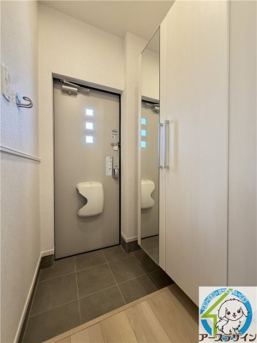 プロスペリテⅤ　B棟の玄関|同施工メーカーイメージ写真