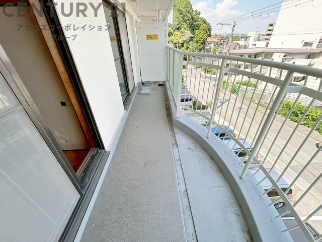 バルコニー面積は8.46㎡ございます。