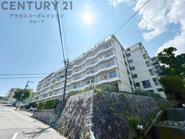鉄骨造地下１階付10階建