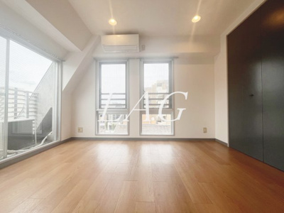 【内装】 | パークアベニューアイズ | 2面採光のお部屋です。