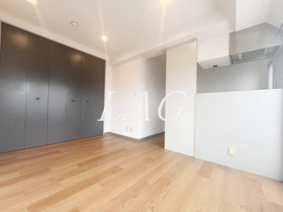 【居間・リビング】 | パークアベニューアイズ | 洋室のお部屋です。