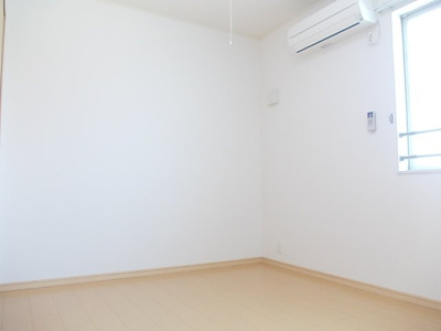 【内装】 | エテルノ　カーサ | 明るい室内です