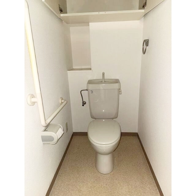 横浜市泉区中田西２丁目の賃貸マンションのトイレ