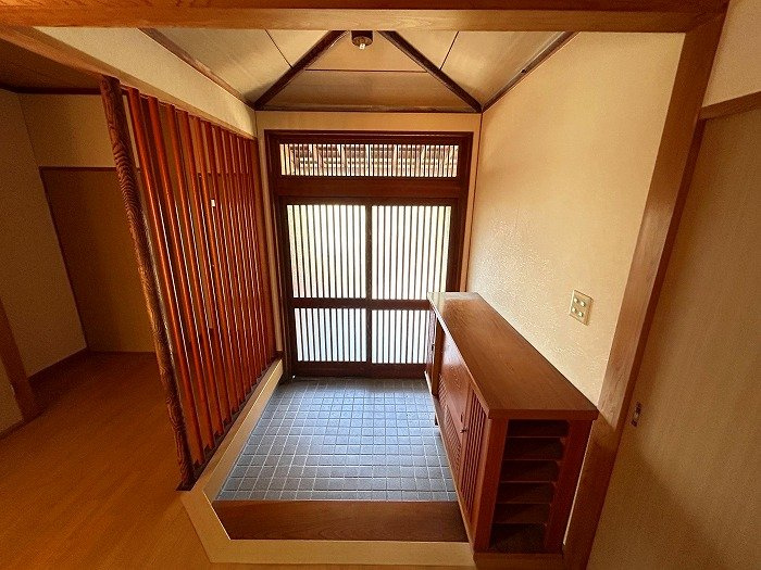 早良４丁目戸建ての玄関
