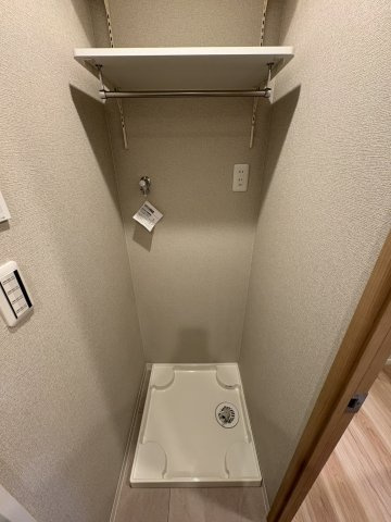 さんくれーる高槻二棟のランドリースペース