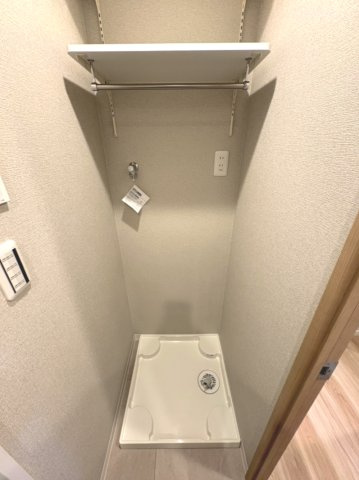 さんくれーる高槻二棟のランドリースペース