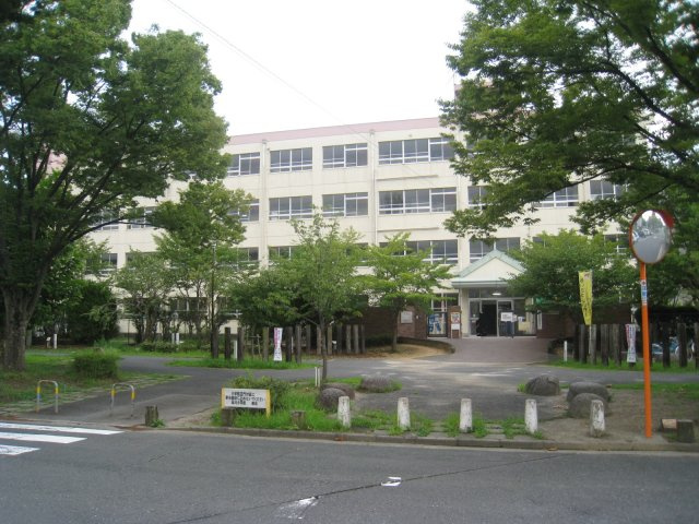 さんくれーる高槻二棟の周辺|高槻市立玉川小学校（徒歩約7分）