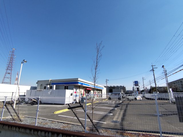 さんくれーる高槻二棟の周辺|ローソン 高槻川添１丁目店（徒歩約5分）