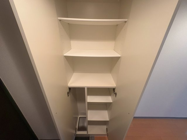 ドゥーエ江坂の収納