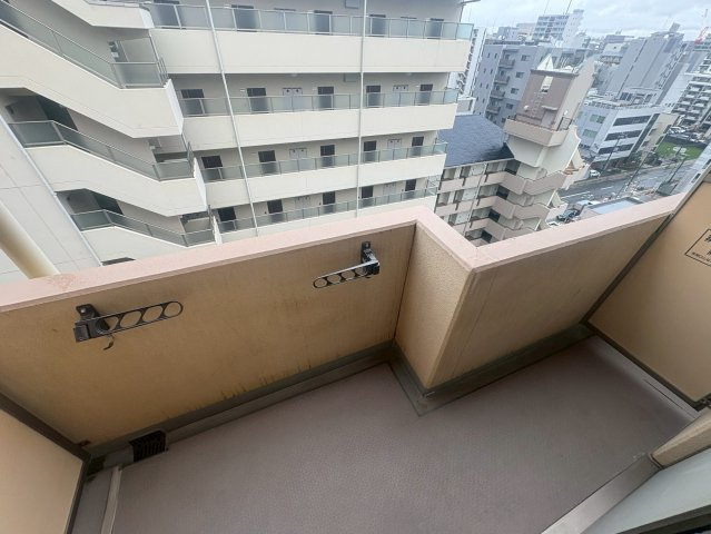 ドゥーエ江坂のバルコニー