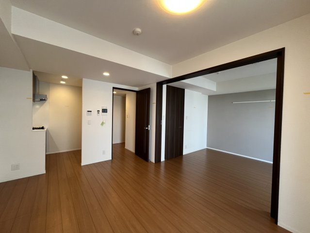 Ｓ－ＲＥＳＩＤＥＮＣＥ押上パークサイドの居間・リビング