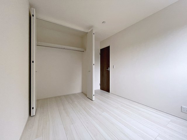 新築戸建・新築建売　郡山市安積西長久保　安積第一小・安積中の収納|落ち着きのある空間で自分だけのプライベートな時間をお過ごしください！