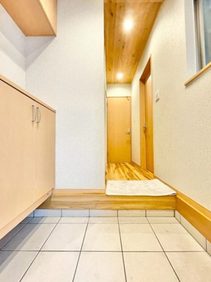 【内装】 | 豊中市服部南町中古戸建 | 物件を比較検討したいお客様には、「物件比較見学プラン」をご用意しております。こちらの物件だけでなく、お客様の希望に沿った物件を、いくつかまとめてご案内させて頂きます。