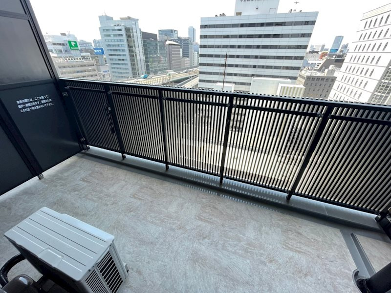 RJR堺筋本町タワーのバルコニー