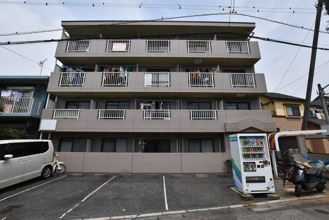 クレストモアの画像