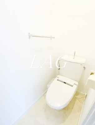 【トイレ】 | ロイヤルクレスト | トイレです。