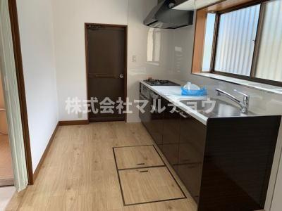 南紀の台戸建てのキッチン|お料理しやすいキッチンです