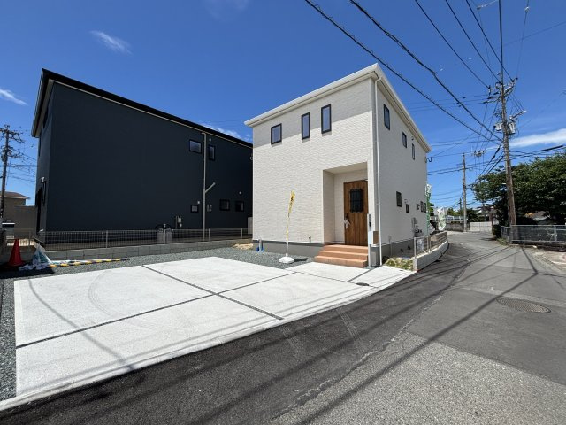 【前面道路含む現地写真】 | 西区上代3丁目　1号棟