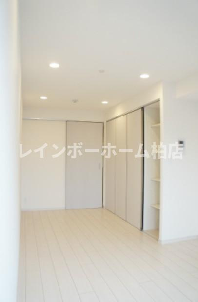 仲介手数料（賃料の1.10ヵ月）の50％OFF対象物件！の洋室|個人の部屋や寝室として使える洋室です