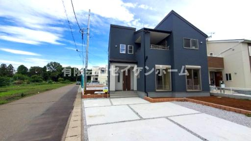 寄居町　新築住宅　南西角地日当たり良好‼の外観