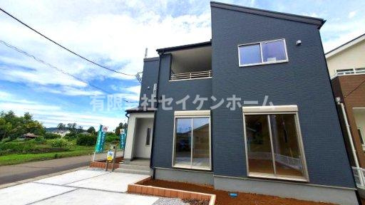 寄居町　新築住宅　南西角地日当たり良好‼の外観