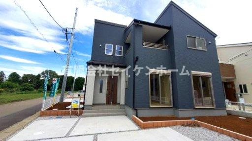 寄居町　新築住宅　南西角地日当たり良好‼の外観