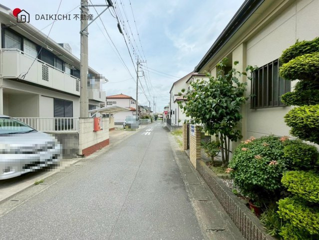 【前面道路含む現地写真】 | 北本市中丸1丁目　中古戸建