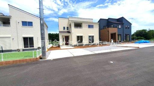 寄居　新築住宅２号棟　カースペ－ス５台可‼