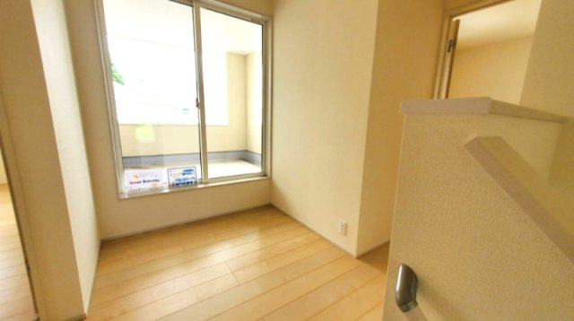 寄居　新築住宅２号棟　カースペ－ス５台可‼のランドリースペース