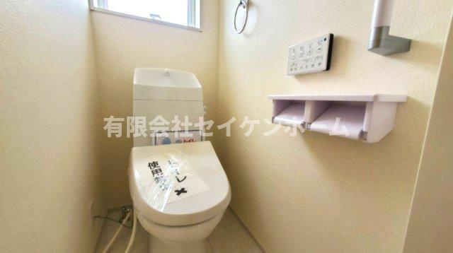 寄居　新築住宅２号棟　カースペ－ス５台可‼のトイレ