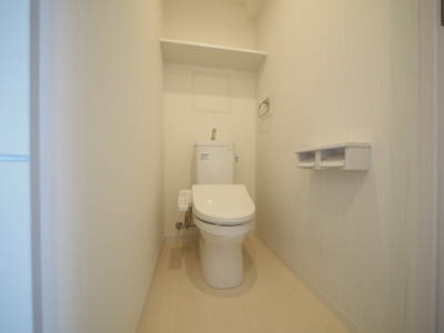 【トイレ】 | ベルンガーデン勝山北 | 落ち着いた色調のトイレです