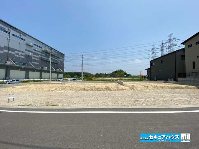 【同施工物件ご案内可能】知多市新知字南新生 全3棟 の外観：施工例|事前予約にて現地ご見学いただけます！お気軽にお問い合わせください♪
■株式会社　セキュアハウス■
住宅ローンに強く、知識、経験豊富なスタッフ在籍
お客様に寄り添い、ご成約後もサポート致します。