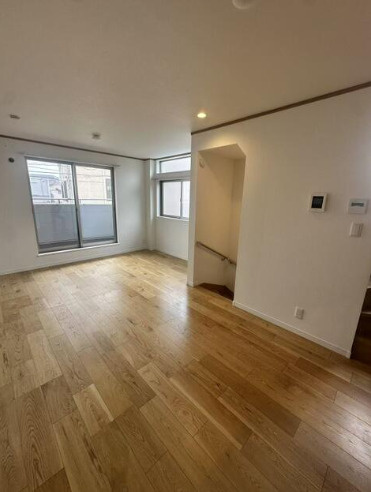 葛飾区細田１丁目の戸建の居間・リビング