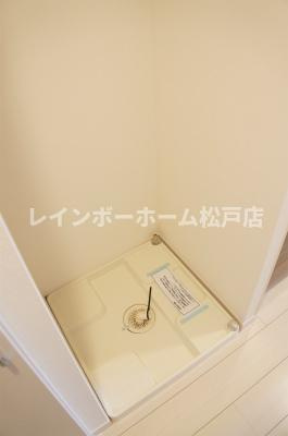 リブリ・ラルジュのその他