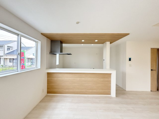 【居間・リビング】 | 前橋市日吉町新築　城東小3分♪都市ガス