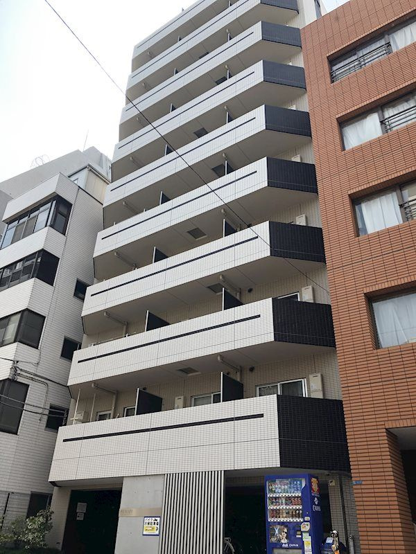 REALIZE新御徒町の外観