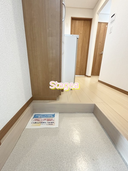 Lapis東大宮の玄関