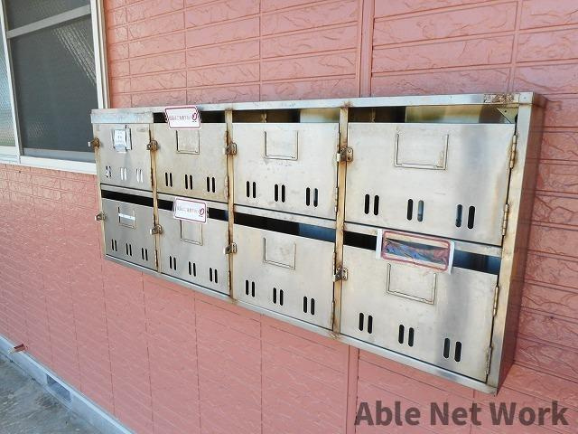 ファミール旭ヶ丘Ⅰのその他共用部分|ポスト