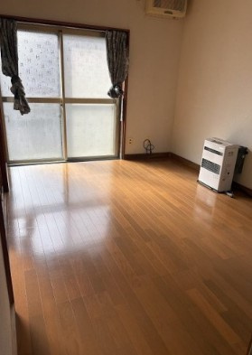 青森県三沢市　2棟アパートの内装