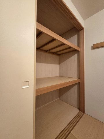 サーパス三島東町レジデンスの収納