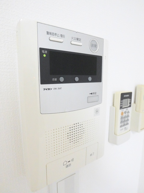 アクシーズタワー大門町のセキュリティ|モニター付きインターホン☆
