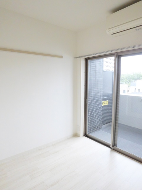 アクシーズタワー大門町の洋室|エアコン付き☆