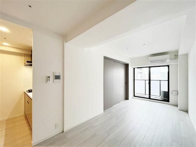 S-RESIDENCE阿波座bouncyの居間・リビング
