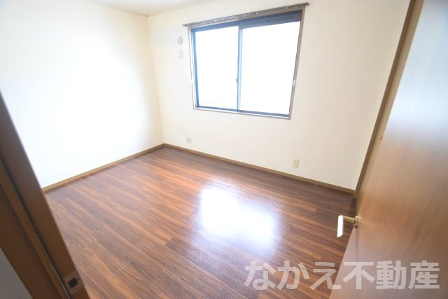 【寝室】 | 落ち着いて過ごせるお部屋なので、寝室にいかがでしょうか