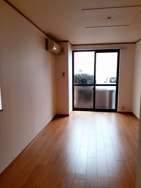アルバ・０５　　刈谷市近郊の賃貸はクラスホーム刈谷店の居間・リビング