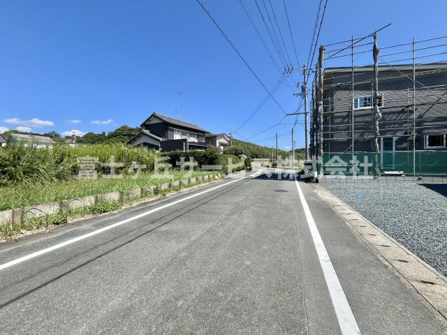【前面道路含む現地写真】 | 浜松市中央区村櫛町 新築一戸建て 2号棟 | 前面道路です